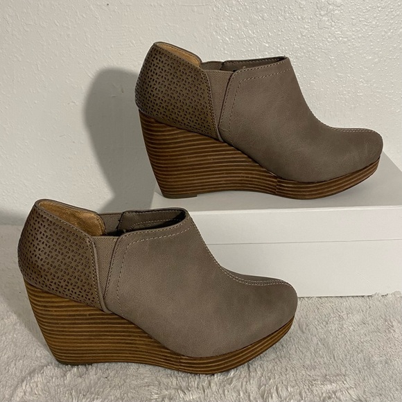 Dr. Scholl’s Harlow Taupe Wedge Bootie Women’s Size 8.5M - Picture 3 of 11
